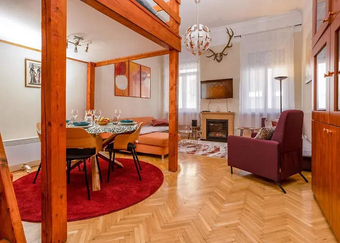 Central Design Apartment